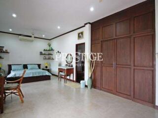 Lakeside Court 1 – 4 Bed 6 Bath in East Pattaya for 12,000,000 THB PC7459