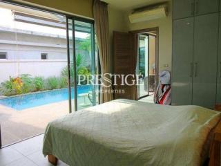 Palm Lakeside Villa – 3 Bed 3 Bath in East Pattaya for 8,900,000 THB PC7371