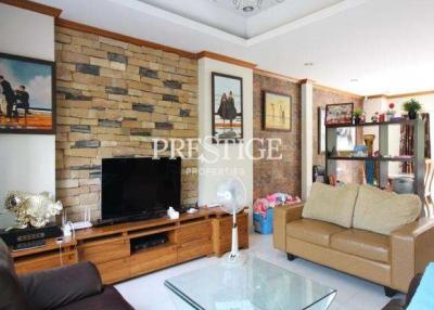 Baan Dusit Pattaya Lake – 4 Bed 4 Bath in Huay Yai / Phoenix for 13,500,000 THB PC7277