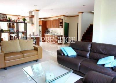 Baan Dusit Pattaya Lake – 4 Bed 4 Bath in Huay Yai / Phoenix for 13,500,000 THB PC7277