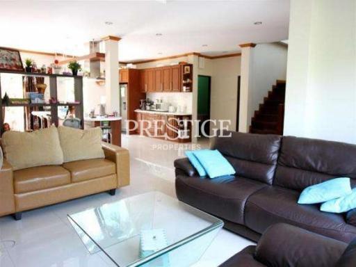 Baan Dusit Pattaya Lake – 4 Bed 4 Bath in Huay Yai / Phoenix for 13,500,000 THB PC7277