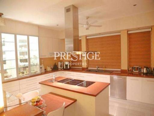 Swiss Paradise Village – 6 Bed 6 Bath in East Pattaya for 33,000,000 THB PC7273