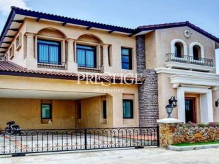 Nusa Chivani – 3 Bed 4 Bath in Na-Jomtien PC4400