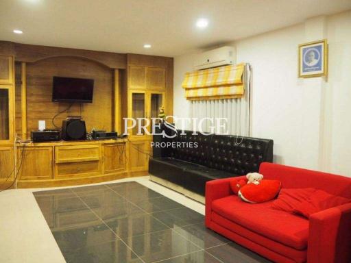 Private House – 5 Bed 7 Bath in Na-Jomtien for 35,000,000 THB PC7054