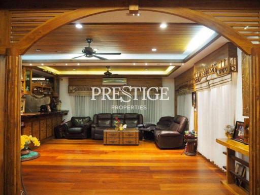 Private House – 5 Bed 7 Bath in Na-Jomtien for 35,000,000 THB PC7054