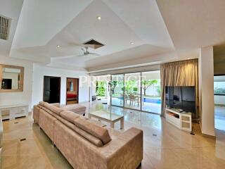 Jomtien Park Villas – 3 Bed 4 Bath in Jomtien PC4403