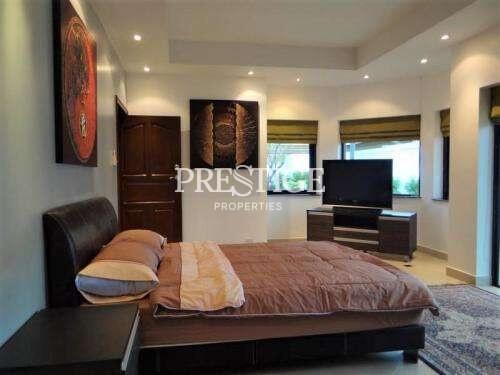 Jomtien Park Villas – 3+1 Bed 4 Bath in Jomtien PC4403