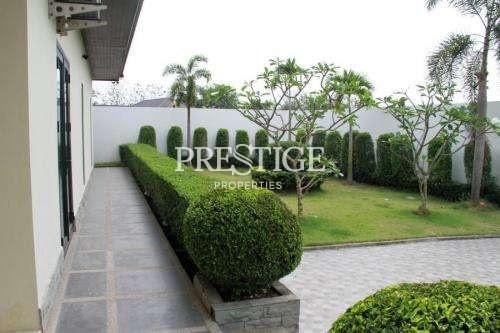 Private House – 3 Bed 4 Bath in Huay Yai / Phoenix for 11,250,000 THB PC6315