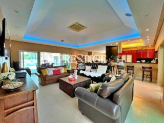 Sedona Villas – 4 Bed 5 Bath in East Pattaya for PC6230