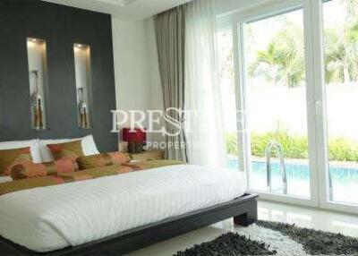 Whispering Palms Villas – 4 Bed 5 Bath in East Pattaya – PC6163