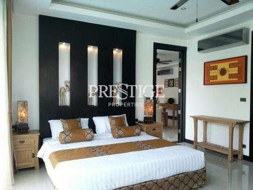 Whispering Palms Villas – 4 Bed 5 Bath in East Pattaya PC6148