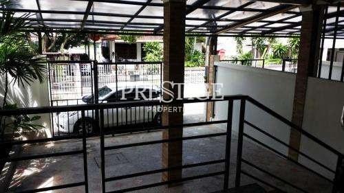 Townhouse Central Pattaya – 3 Bed 3 Bath in Central Pattaya PC5774