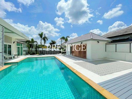 Patta Village – 4 Bed 5 Bath in East Pattaya PC5677