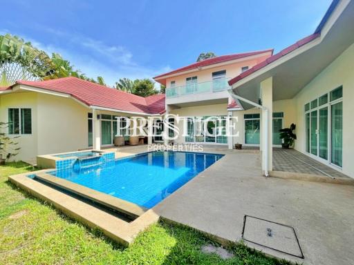 Phoenix Golf Sunrise Villa – 4 Bed 4 Bath in Huay Yai / Phoenix  PC5667