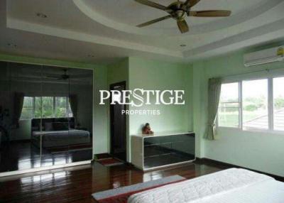 Private House – 4 Bed 4 Bath in Na-Jomtien PC4423