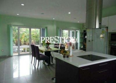 Private House – 4 Bed 4 Bath in Na-Jomtien PC4423