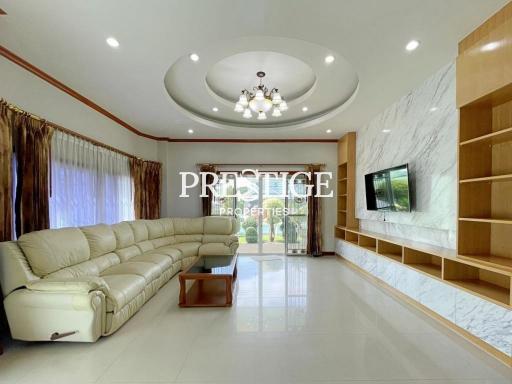 Baan Chalita 1 – 5 Bed 7 Bath in Naklua PC3873