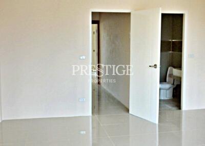 Private Town House – 2 Bed 3 Bath in East Pattaya PC3753