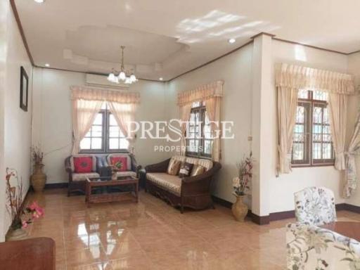 Private House – 2 Bed 2 Bath in East Pattaya PC3710