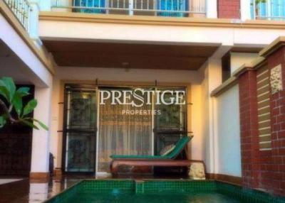 Townhouse Pratamnak – 3 Bed 4 Bath in Pratamnak PC3022