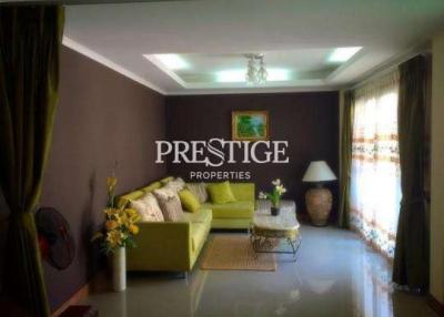 Townhouse Pratamnak – 3 Bed 4 Bath in Pratamnak PC3022