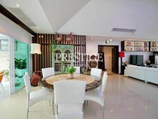 Jomtien Park Villas – 3 Bed 4 Bath in Jomtien PC2181