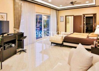 Jomtien Yacht Club 3 – 4+2 Bed 5 Bath in Jomtien PC1878