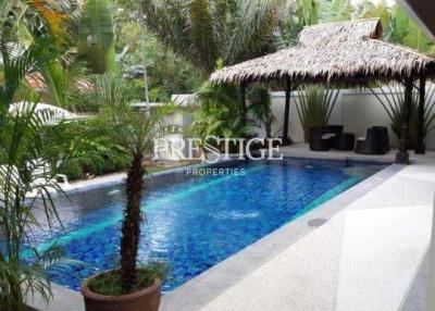 Tropicana Villa – 4 Bed 5 Bath in Jomtien PC1571