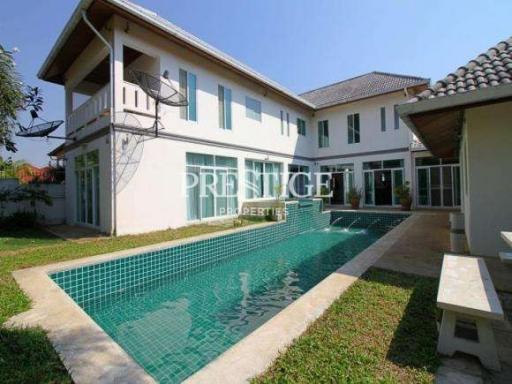 Regents Estate – 4 Bed 5 Bath in East Pattaya PC0897