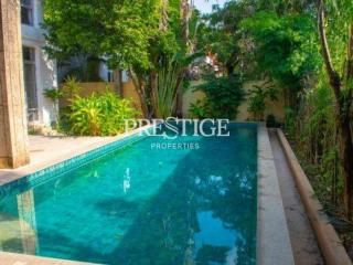 Nagawari Pattaya – 4 Bed 4 Bath in Na-Jomtien PC0762