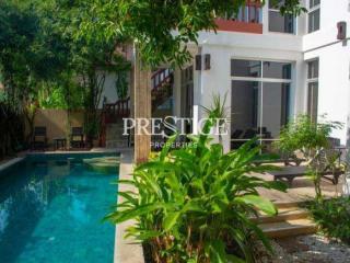 Nagawari Pattaya – 4 Bed 4 Bath in Na-Jomtien PC0762