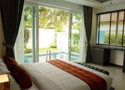 Whispering Palms Villas – 4 Bed 5 Bath in East Pattaya PC0627