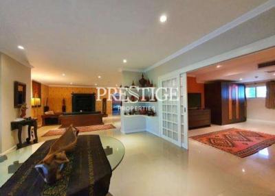 Executive Residence 1 – 2 Bed 2 Bath in Pratamnak PC0403