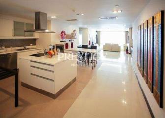 The Residence @ Dream Pattaya – 3 Bed 3 Bath in Na-Jomtien PC0329