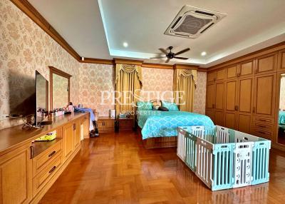 Grange Park Villas – 6 Bed 6 Bath in East Pattaya PC0134