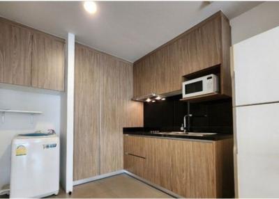 CAT-Friendly Modern 2-Bed, 2-Bath Low-Rise Apartment near Emporium & BTS Phrom Phong