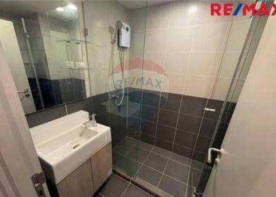 28 Sqm., 1 Bed Townhouse listed for ฿ 2,690,000.