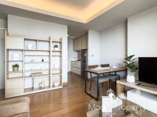 2 Bedroom Condo For Rent in The Lumpini 24, Khlong Toei, Bangkok