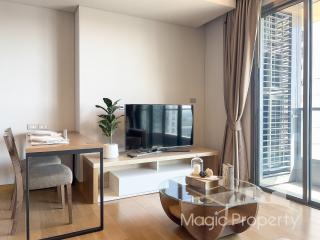 2 Bedroom Condo For Rent in The Lumpini 24, Khlong Toei, Bangkok