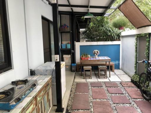 For Rent Bangkok Town House Villa Albero Krungthep Kreetha Saphan Sung