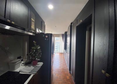 1 bed Condo in Silom Suite Silom Sub District C020712