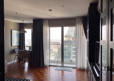 1 bed Condo in Silom Suite Silom Sub District C020712