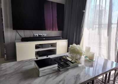 2 bed Condo in Rhythm Sukhumvit 42 Phra Khanong Sub District C020708