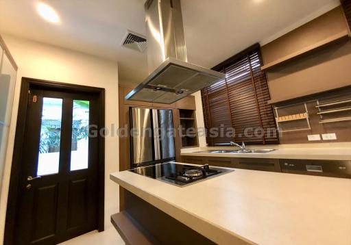 4-Bedrooms Single Modern House with pool in secure compound - Sathorn