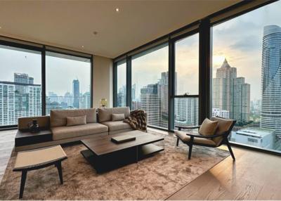 For Sale with Tenant 2-Bed, 3-Bath at Scope Langsuan, Bangkok