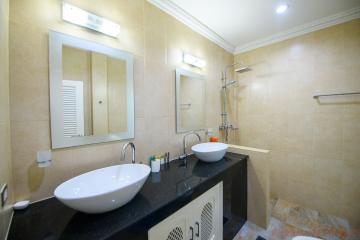 3 Bed House For Sale In East Pattaya - Not In A Village