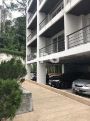 ONE BEDROOM CONDO WITH POOL VIEW IN PATONG