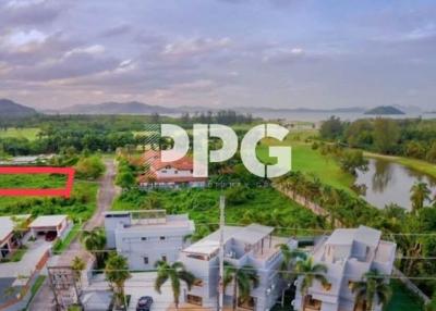 SEAVIEW LAND ON MISSION HILL GOLF COURSE IN  PAKLOK