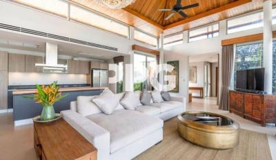 3-4 BEDROOMS LUXURY LAKESIDE VILLAS IN LAYAN