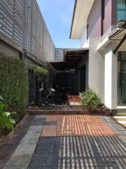 For Rent Bangkok Single House Setthasiri Krungthepkreetha Hua Mak Bang Kapi